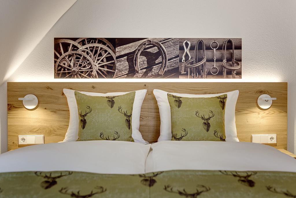 Hotel Hofgut Sternen - Wohnen In Kunst Und Kultur Breitnau Eksteriør bilde