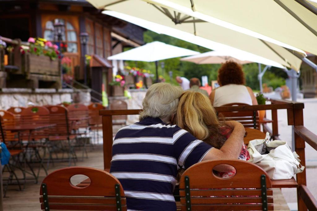 Hotel Hofgut Sternen - Wohnen In Kunst Und Kultur Breitnau Eksteriør bilde